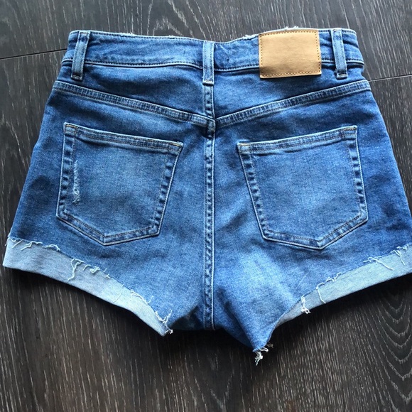 High Rise H&M Jean Shorts - Picture 2 of 3
